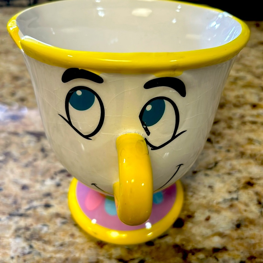 Disney 18 ounce ceramic mug
